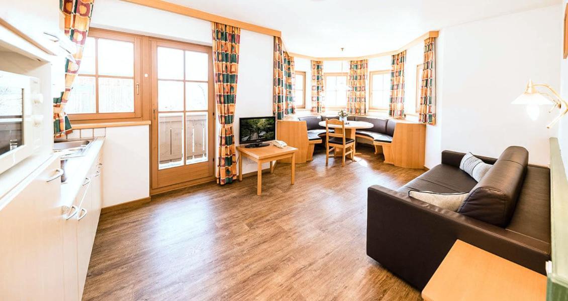 Aparthotel Feriengut Hasenau à Saalbach-Hinterglemm Extérieur photo